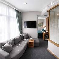 Momento Golden Horn Hotel