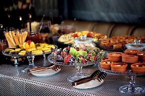 Momento Golden Horn Hotel