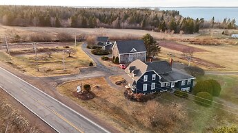 Amherst Shore Country Inn