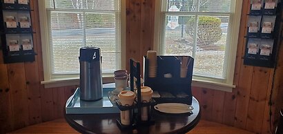 Amherst Shore Country Inn