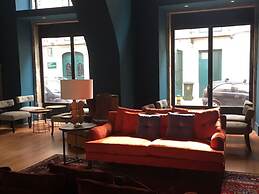 Dear Lisbon - Gallery House