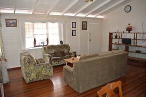 Three Bedroom Holiday Accomodation