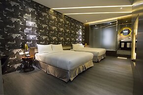 G11 Hotel