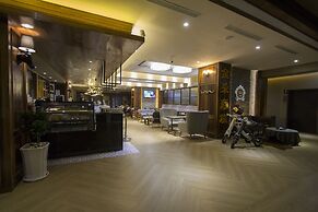 G11 Hotel