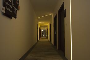 G11 Hotel