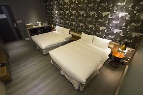 G11 Hotel