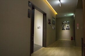 G11 Hotel