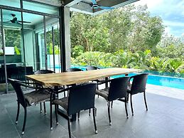 Baan Saint Tropez Villas Kata Beach