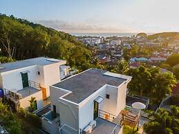 Baan Saint Tropez Villas Kata Beach