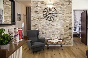 Aurelia Rooms