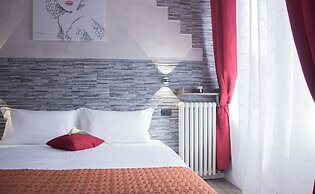 Aurelia Rooms