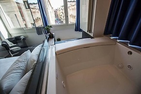 The Boutique Napoli Suite