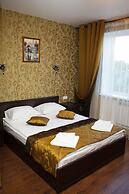Parallel Hotel