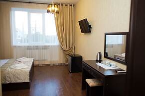 Parallel Hotel