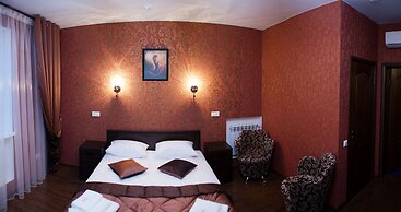 Parallel Hotel
