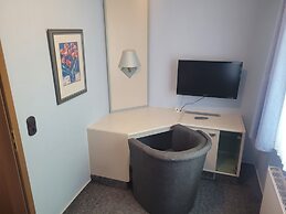 EMS Hotel