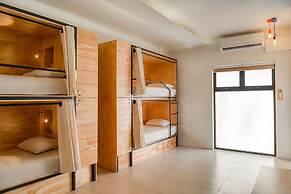 Nomads Hotel & Rooftop pool