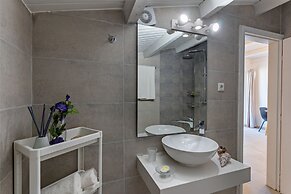 Castello Apartments