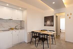 Castello Apartments