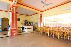 Honey Hotel