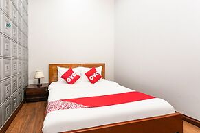 Honey Hotel