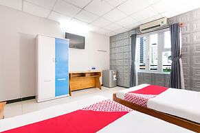 Honey Hotel
