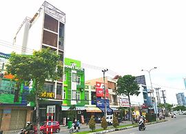 Honey Hotel