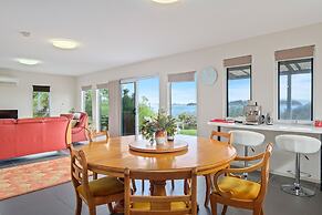 Manfield Seaside Bruny Island