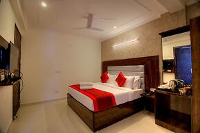 Hotel Ark Of Avalon
