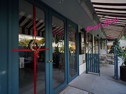 Josh Hotel