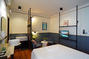 Josh Hotel