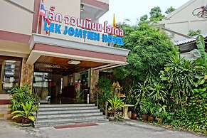 LEK Jomtien Hotel