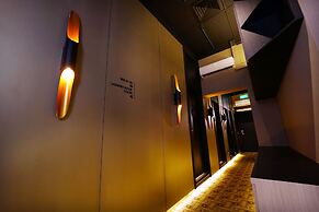 CUBE Boutique Capsule Hotel @ Kampong Glam
