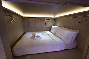 CUBE Boutique Capsule Hotel @ Kampong Glam