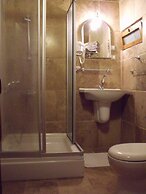 Kirkit Hotel