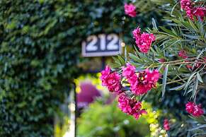 Hotel 212 Olympos