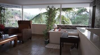 Hotel 212 Olympos