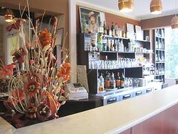 Hotel Restaurant  Rive Gauche