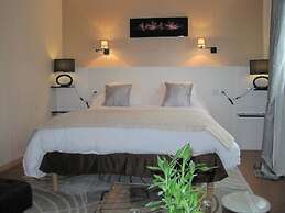 Hotel Restaurant  Rive Gauche