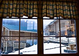 Sfendamos Wood Village