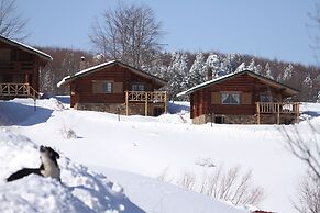 Sfendamos Wood Village