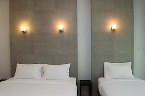 Bankrut Resort
