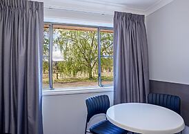 Bushmans Motor Inn