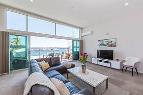 Luxury 3BR Waterfront Penthouse