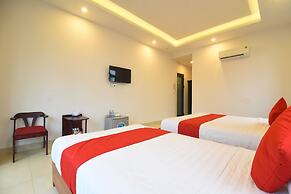 OYO 473 Suburban Villa