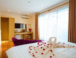 Royal Hotel