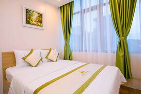 Royal Hotel