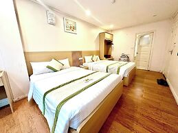 Royal Hotel