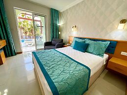 Green Forest Holiday Village