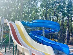Green Forest Holiday Village